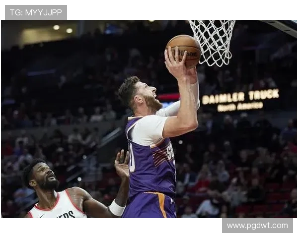 篮球C：中锋的篮板控制与内线得分的核心技巧分析